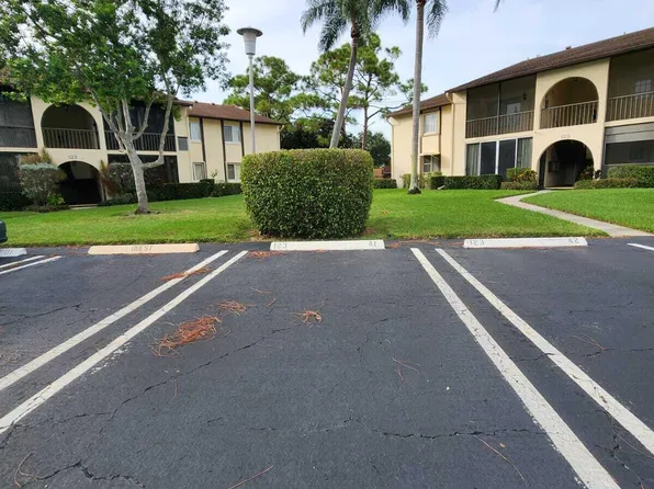 123 Lake Pine Circle #A-1, Greenacres, FL 33463
