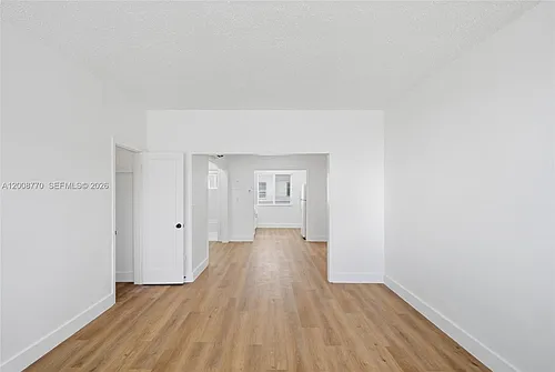 319 80th St #7 Photo 1