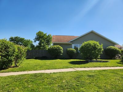 1203 Ridgewood Rd, Mahomet, IL, 61853