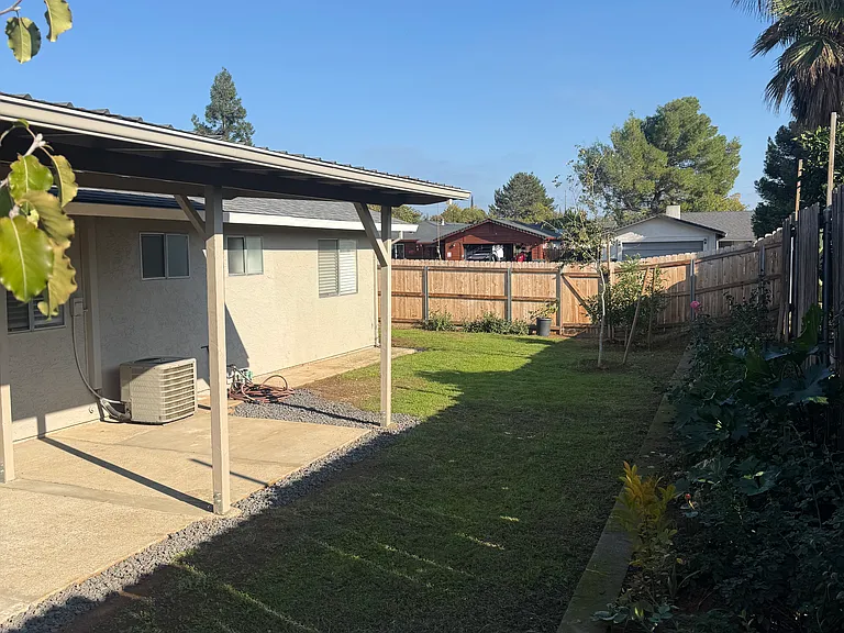1609 Cheryl Ct — Photo 19