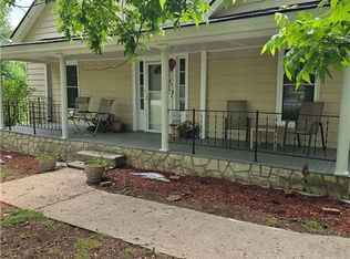 2863 Maysville Rd, Commerce, GA 30529