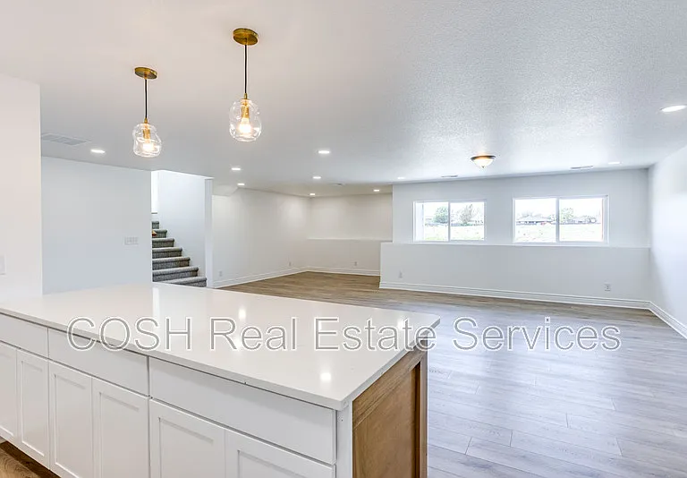 459 S Stoney Creek St — Photo 37