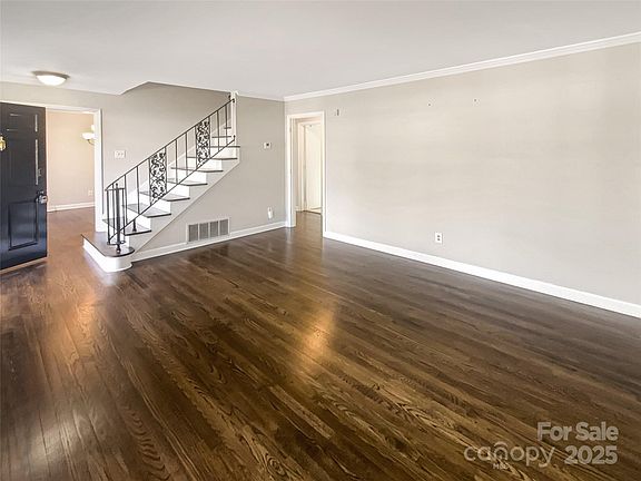 3rd image of 5014 Coronado Dr