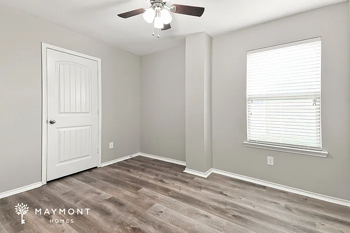 1207 Savannah Ridge Dr — Photo 11