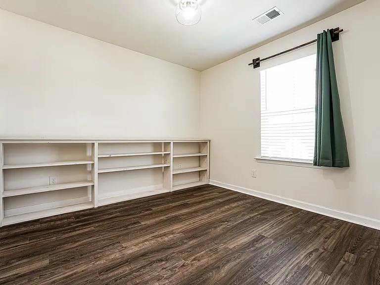 514 Adalina Dr — Photo 12