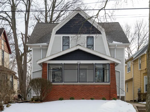 1012 Sigsbee St SE, Grand Rapids, MI 49506