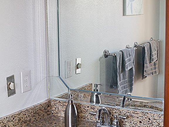5th image of 1707 Highland Park #4-B