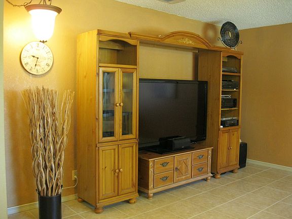4th image of 3228 Arroyo Dr