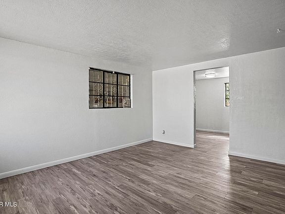 5th image of 10225 Sherwin Way