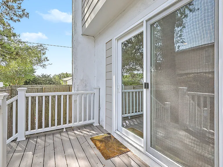 958 Myrtle Ct — Photo 19