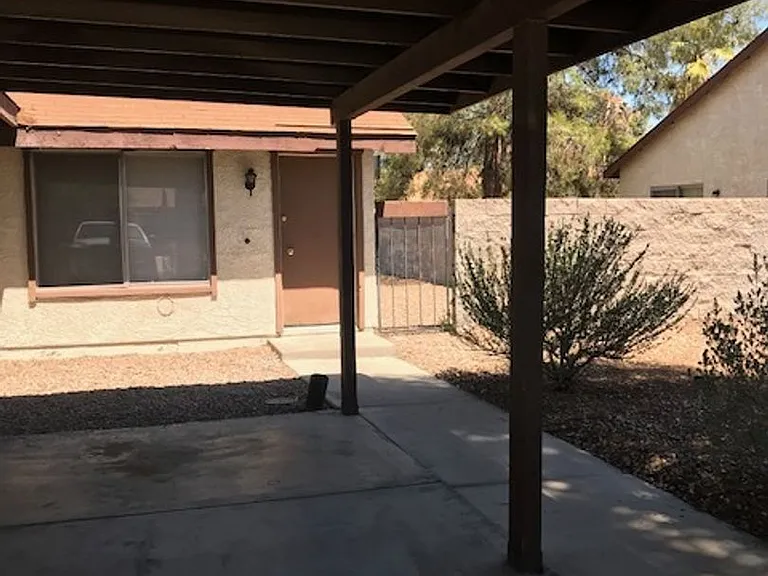 4800 Woodlake Ave — Photo 23