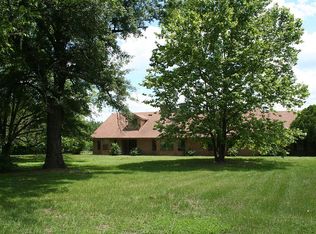 9921 Kendrick Rd, Vivian, LA 71082