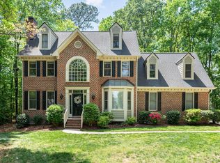 5208 Linksland Dr, Holly Springs, NC 27540