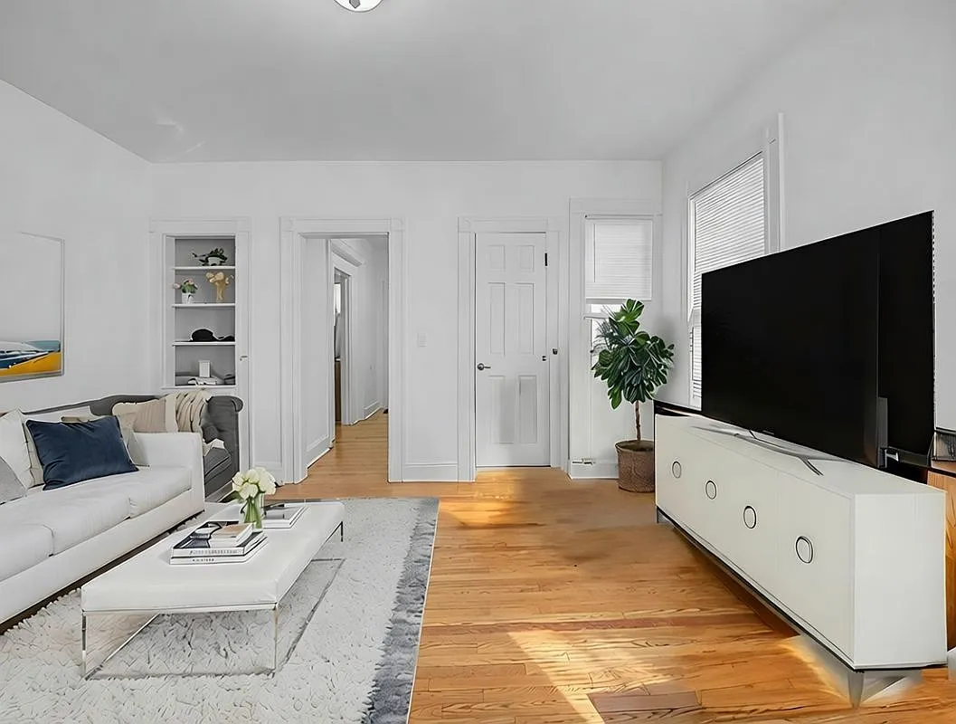 Building Photo - 373 Wood Ave #1