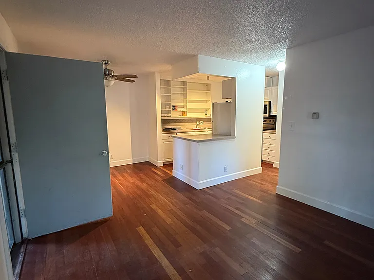 2835 S Monaco Pkwy #1-207 — Photo 4