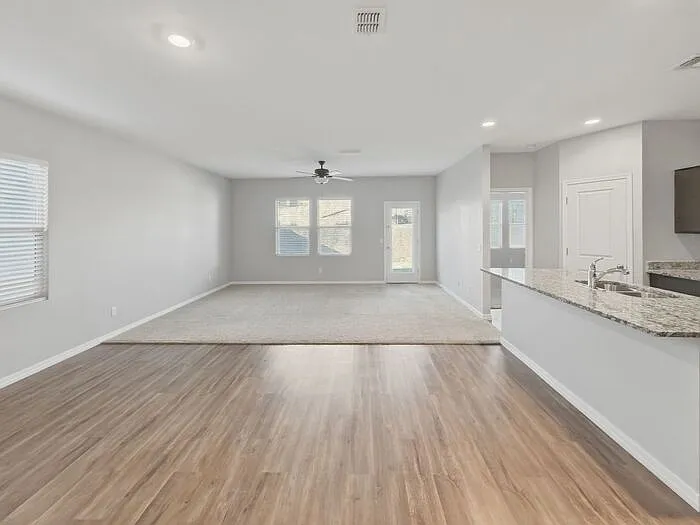 19590 W Badgett Ln — Photo 5