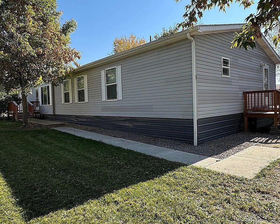 1st image of 4752 Chandler St
