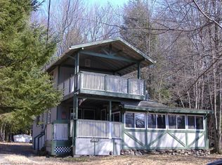 3 Owassa Dr, Pocono Lake, PA