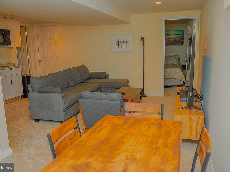 924 Veirs Mill Rd — Photo 5