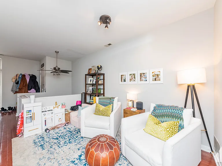 23 N Racine Ave #406 — Photo 6