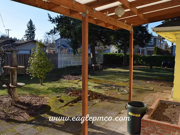 5710 SE Woodstock Blvd — Photo 22