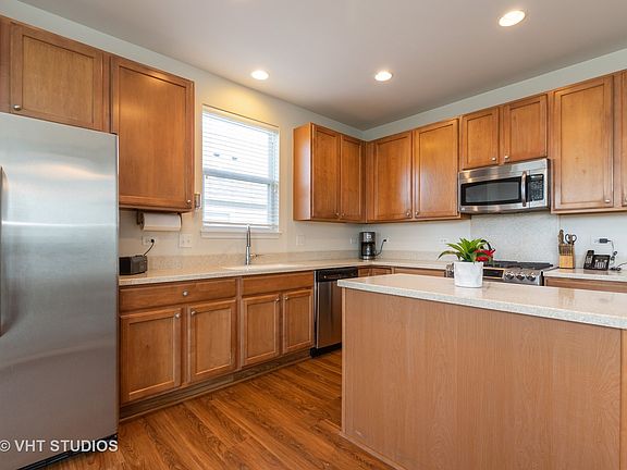 2nd image of 3134 Comstock Ct