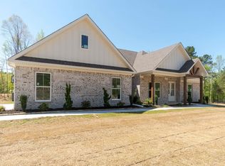 173 Patriots Point Dr, Benton, AR 72019