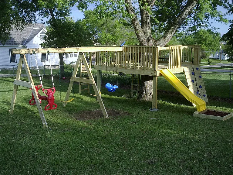 300 W 9th St — Photo 10