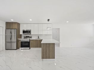 5635 Pierce St, Hollywood, FL 33021