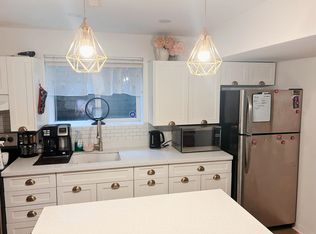 5863 148a St, Surrey, BC V3S 0R4
