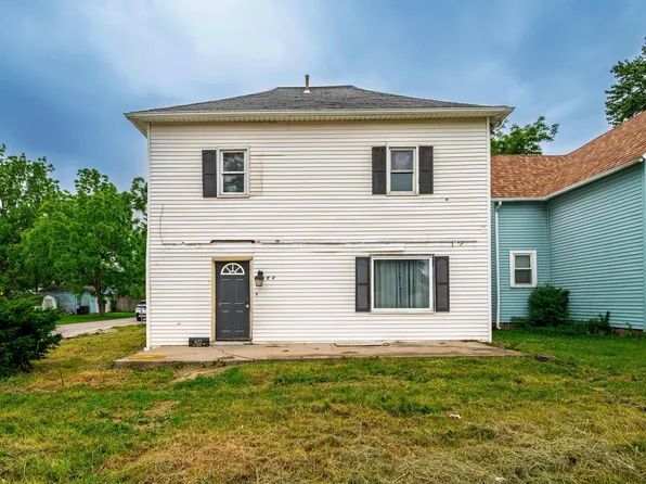 822 W Franklin St, Hartford City, IN 47348