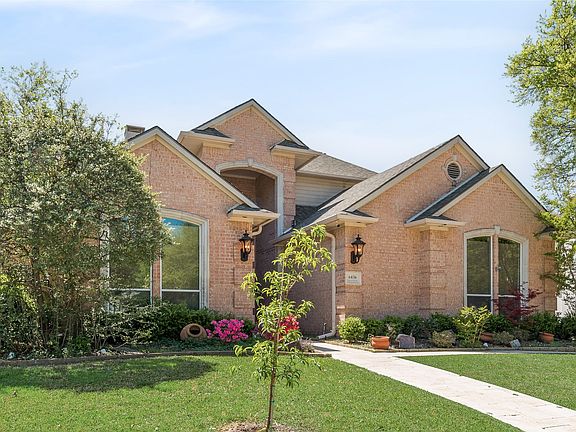 2nd image of 6436 Bermuda Dunes Dr
