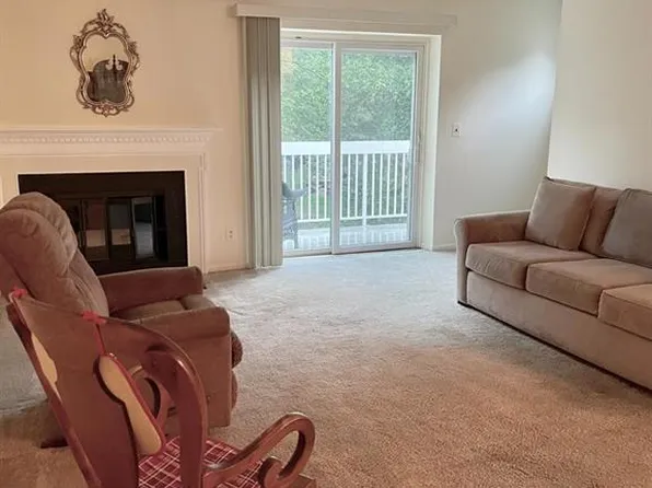 18 Foxtail Ln, Monmouth Junction, NJ 08852