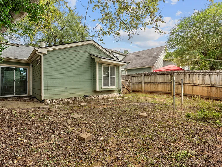 120 Briargate Ln — Photo 11