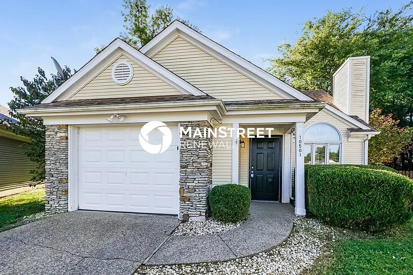 10501 Bay Pointe Ct — Photo 1