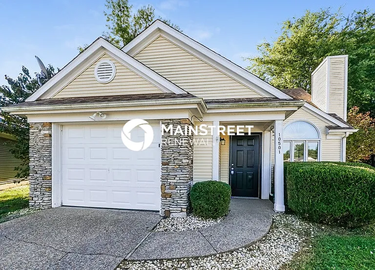 10501 Bay Pointe Ct — Photo 1