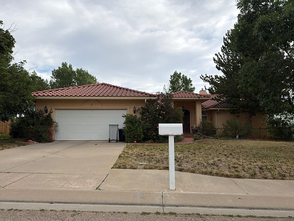 1st image of 8 Redondo Ln