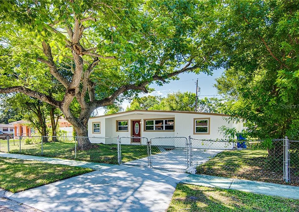 1st image of 1613 Carnegie Cir
