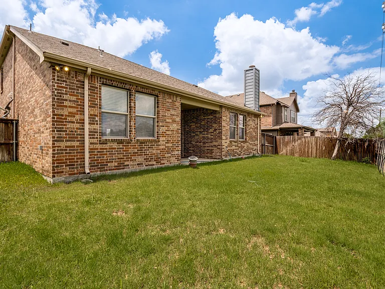 1305 Lone Pine Dr — Photo 24