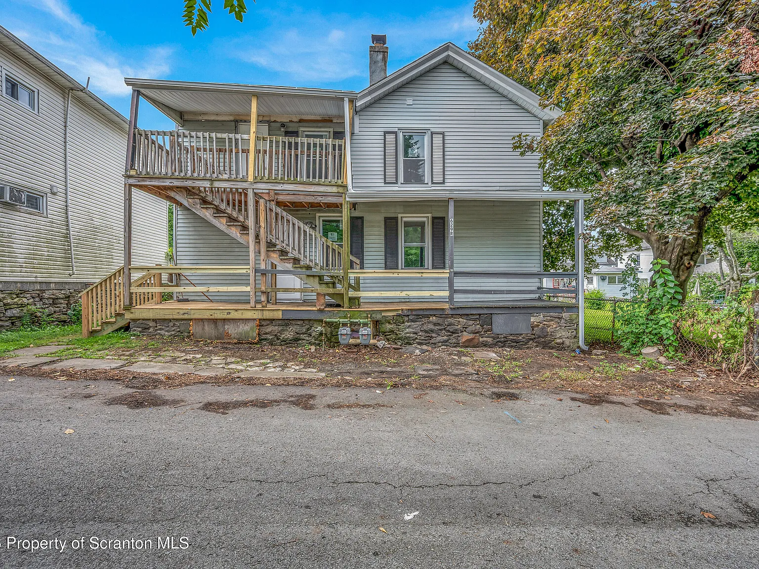 2 bed, 1.5 bath, 3400 sqft, $1,150 — Photo 1