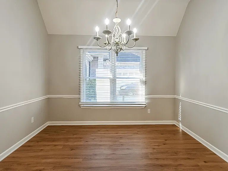 6480 Cheyenne Dr — Photo 5