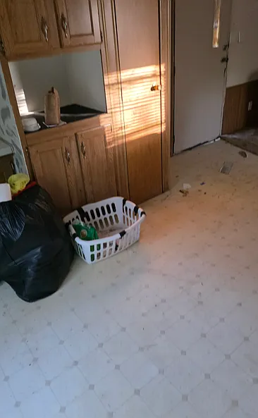 2 bed, 1.0 bath, $1,200 — Photo 3