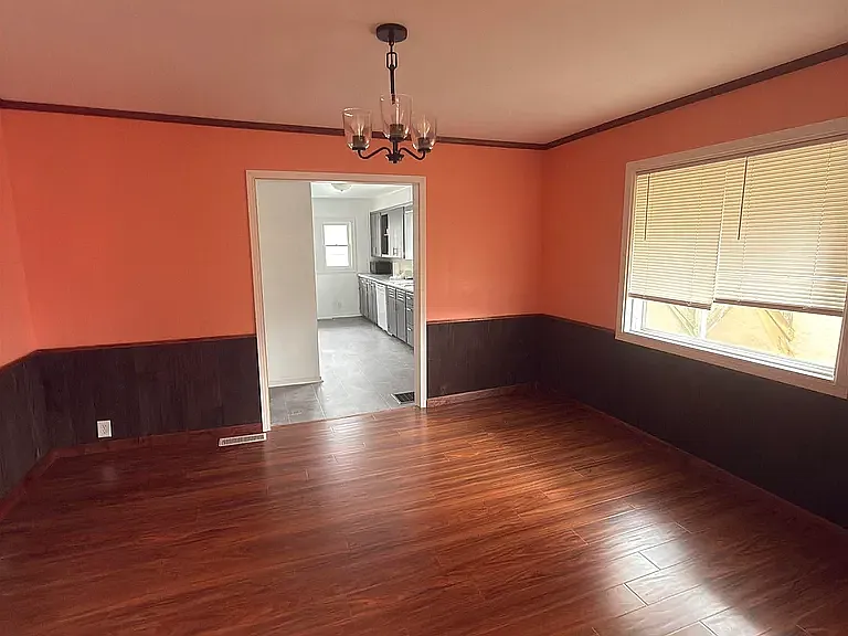 1520 N Wheeling Ave — Photo 8