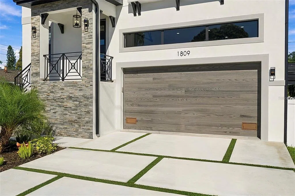5 bed, 4.0 bath, 2905 sqft, $7,500 — Photo 4