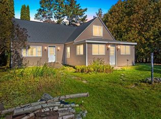 10562 N Bay Rd, Sister Bay, WI 54234