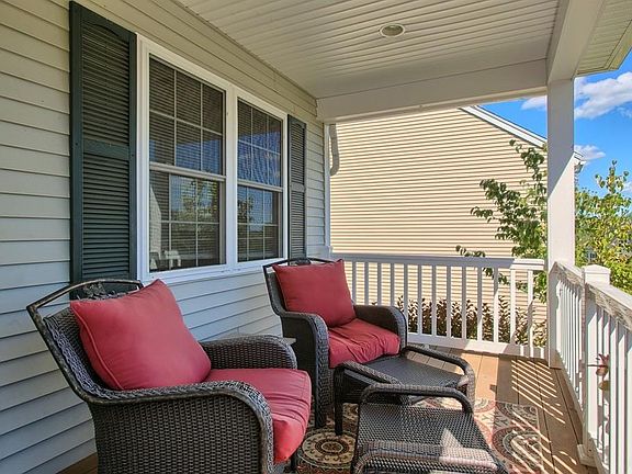 4th image of 31 Magnavista Dr
