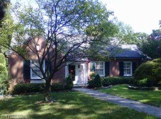 2037 Robinhood Rd, Winston Salem, NC 27104