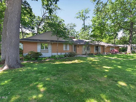 3rd image of 4550 Eddington Ct