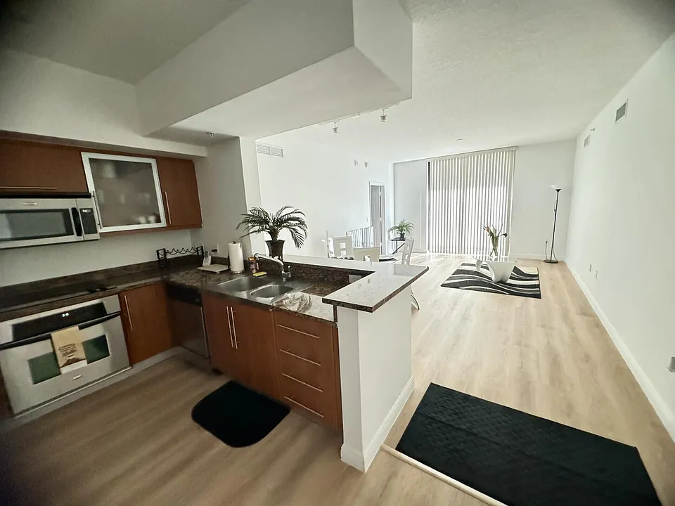 888 S Douglas Rd #1015