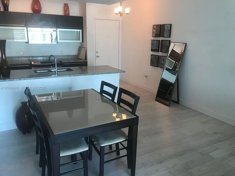 950 Brickell Bay Dr #2000 — Photo 6